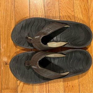 Reef Brown and Black Flip-Flops